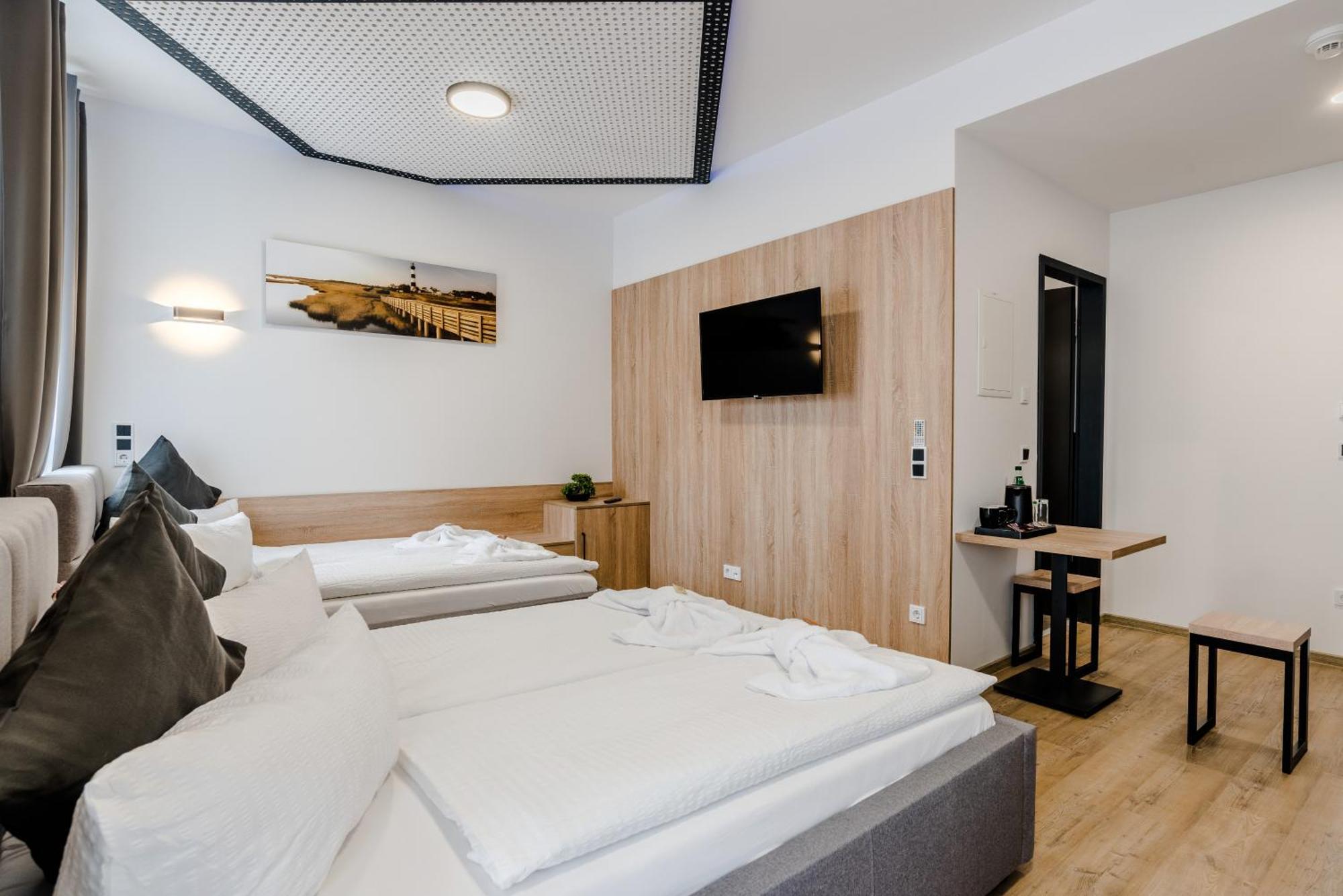 Hotel Montenegro Worms Exteriör bild