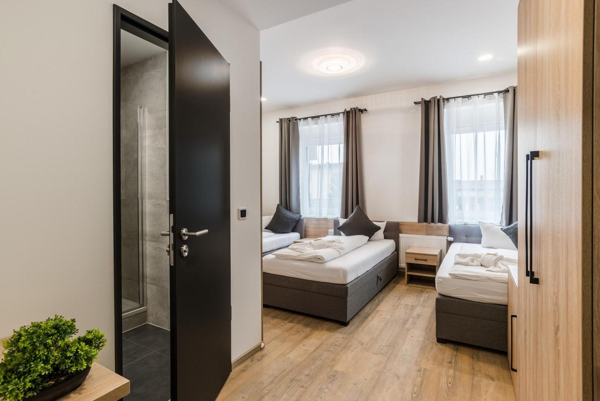 Hotel Montenegro Worms Exteriör bild