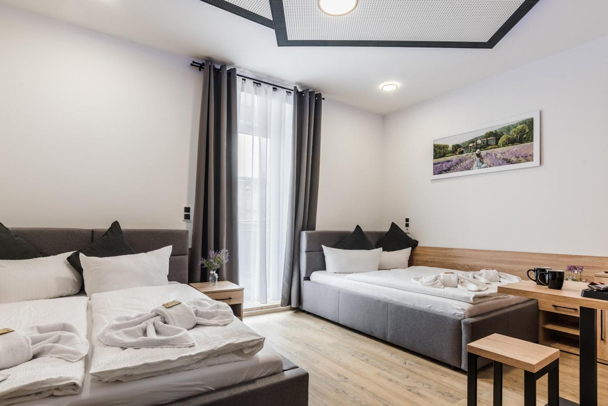 Hotel Montenegro Worms Exteriör bild