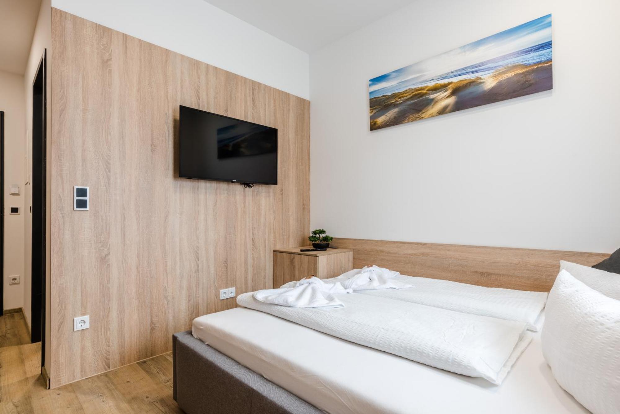 Hotel Montenegro Worms Exteriör bild