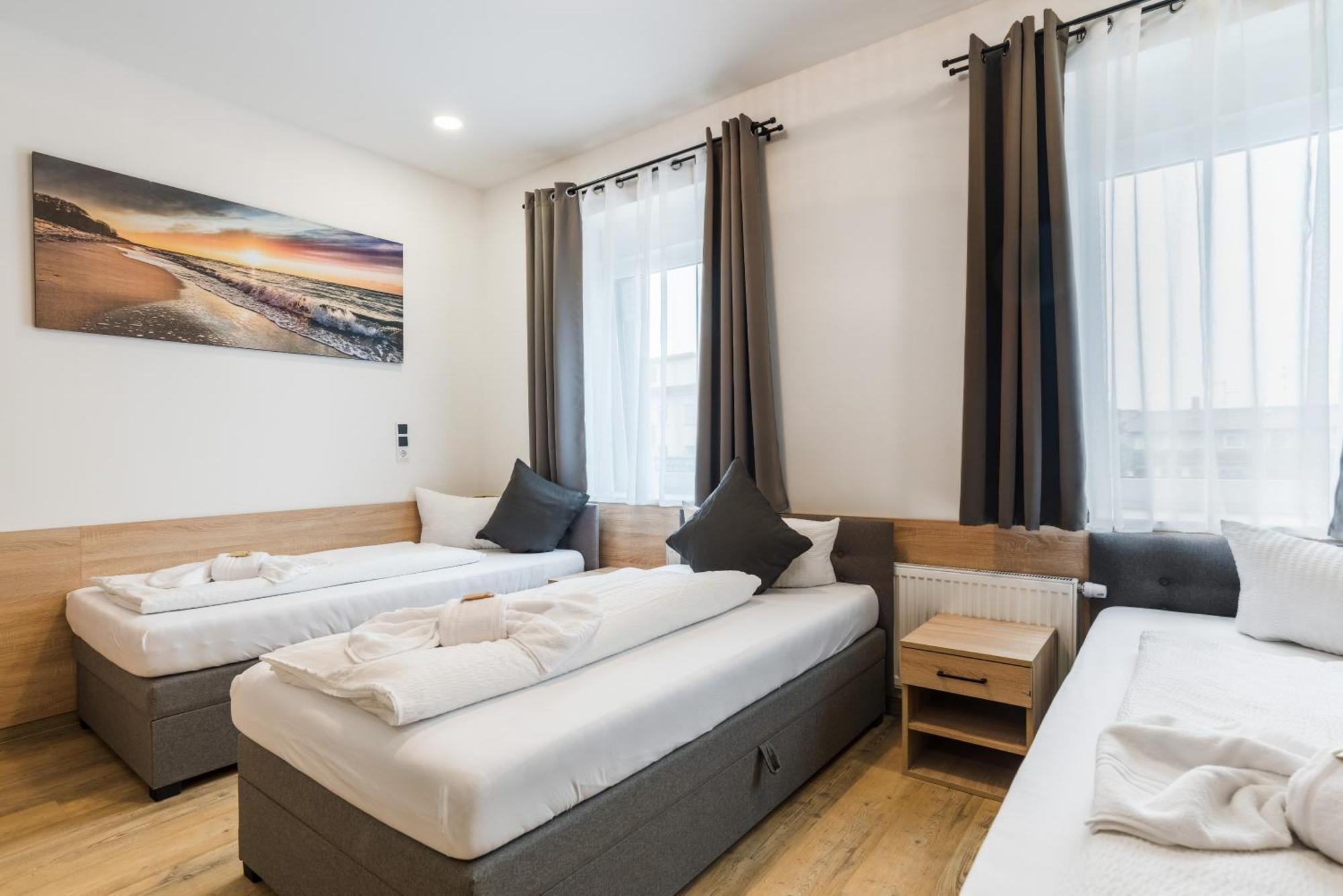 Hotel Montenegro Worms Exteriör bild