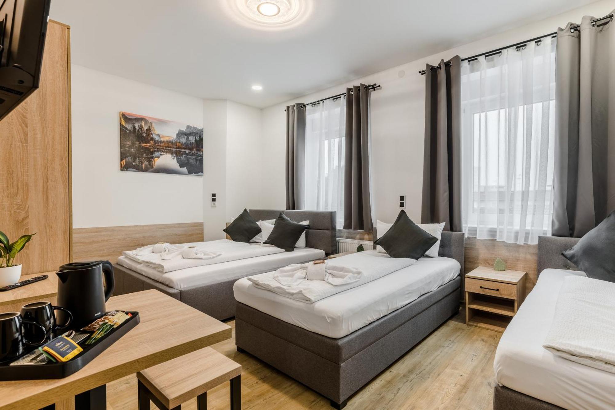 Hotel Montenegro Worms Exteriör bild